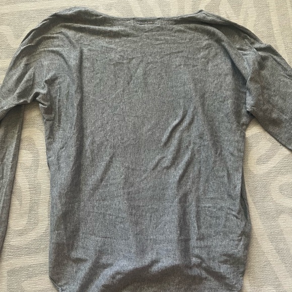 Michael Kors sweater - good used condition - Picture 2 of 3
